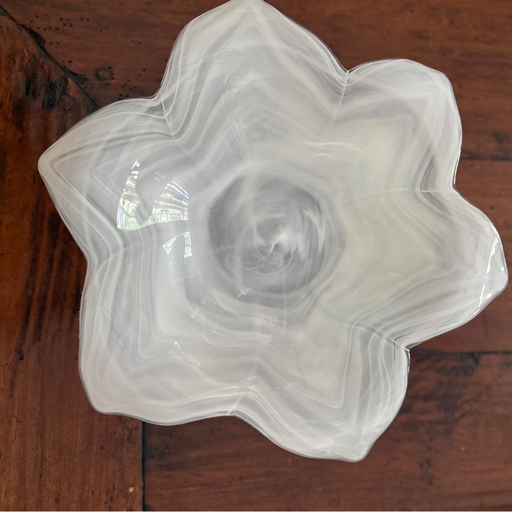 Murano White Swirl Glass Bowl